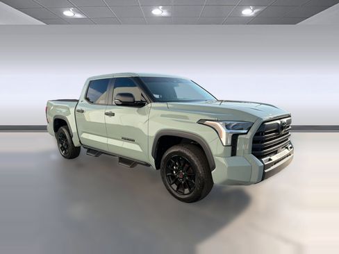 Used 2024 Toyota Tundra SR5 w/ SR5 Convenience Package RWD image 7