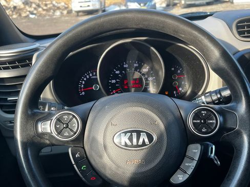 Used 2015 Kia Soul image 18