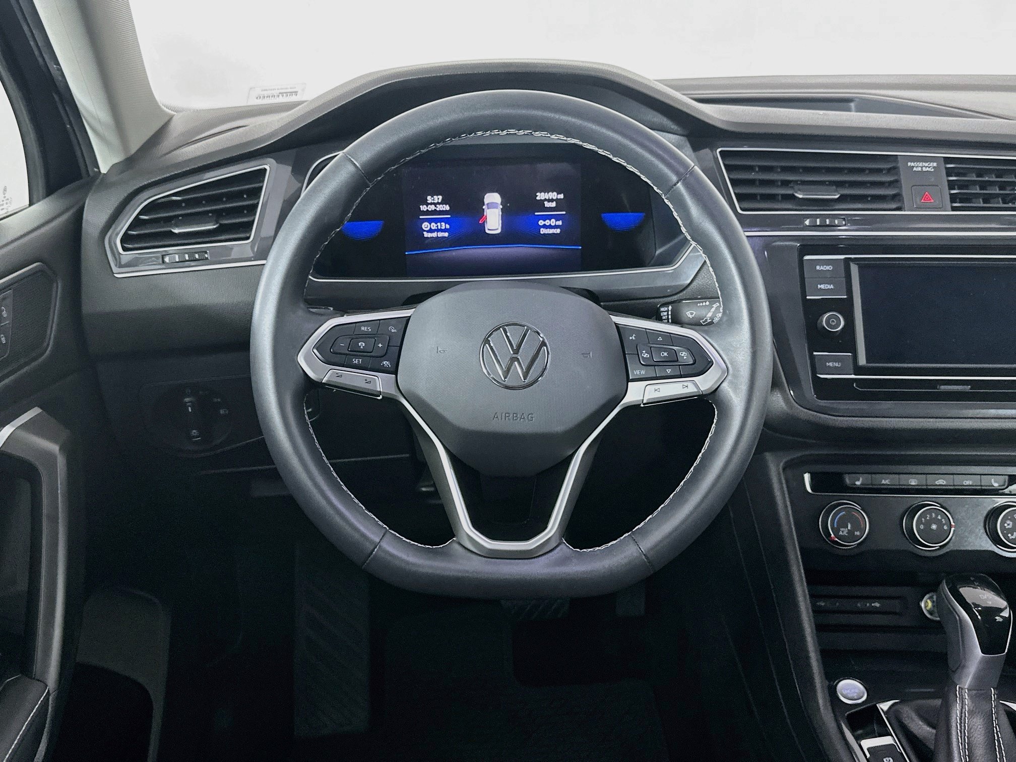 Used 2024 Volkswagen Tiguan S FWD image 17