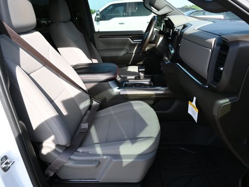 Used 2024 Chevrolet Silverado 1500 RST RWD image 16