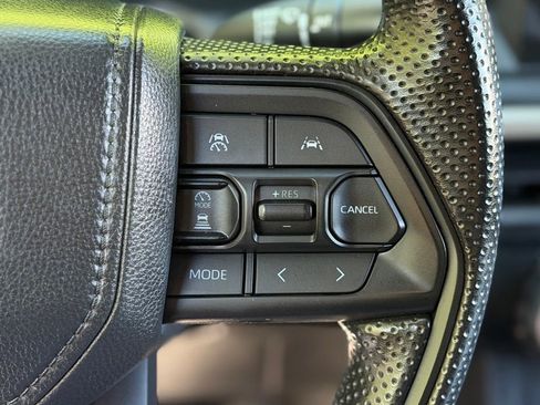 Used 2024 Toyota Tacoma SR AWD/4WD image 10