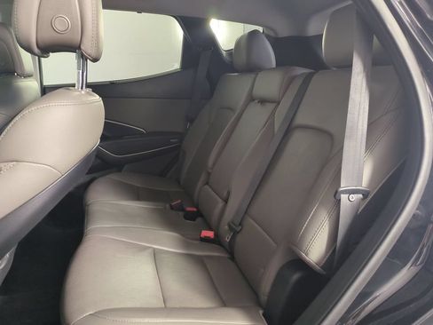 Used 2018 Hyundai Santa Fe Sport FWD image 16