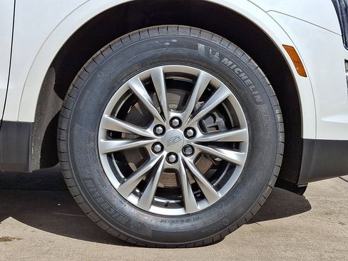 Used 2022 Cadillac XT5 Premium Luxury image 8