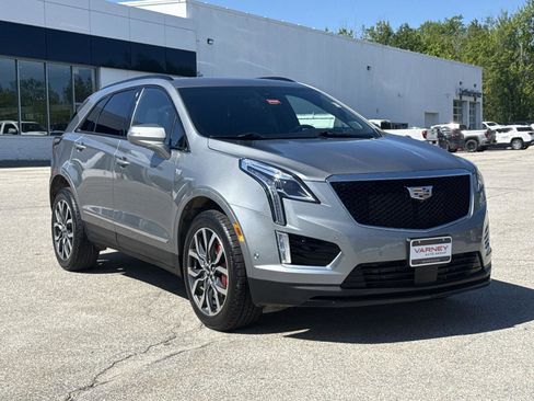 Used 2024 Cadillac XT5 Sportv w/ Technology Package AWD/4WD image 6