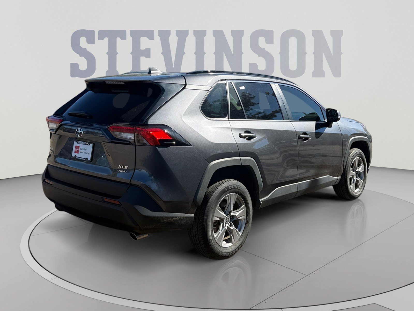 Used 2024 Toyota RAV4 XLE AWD/4WD image 5