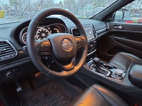Used 2019 Jeep Grand Cherokee Limited w/ Luxury Group II image 12