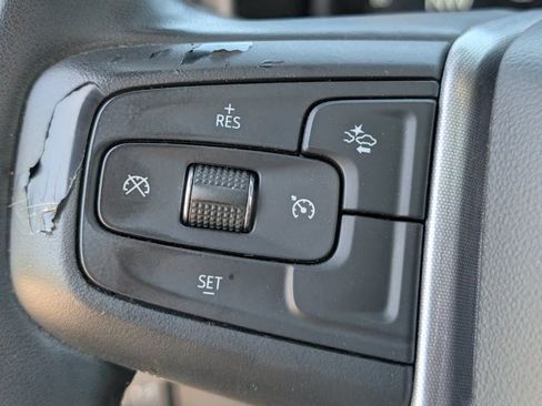 Used 2023 GMC Yukon SLT AWD/4WD image 47