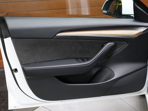 Used 2023 Tesla Model 3 Standard Range RWD image 41