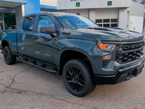 New 2026 Chevrolet Silverado 1500 Custom Trail Boss w/ Turbomax Blackout Package image 2