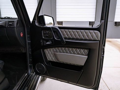 Used 2016 Mercedes-Benz G 63 AMG 4MATIC image 23