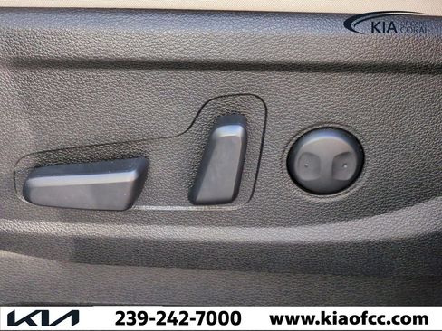 Certified 2023 Kia Telluride EX image 19