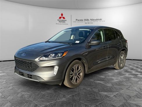 Used 2022 Ford Escape SEL image 1