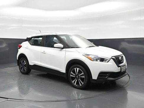 Used 2020 Nissan Kicks SV FWD image 21