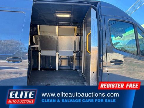 Used 2019 Mercedes-Benz Sprinter 170 image 24