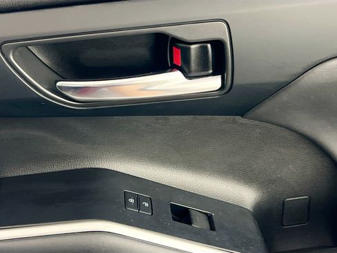 Used 2022 Toyota Highlander XSE image 32