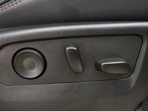 Used 2025 Chevrolet Tahoe RST image 27