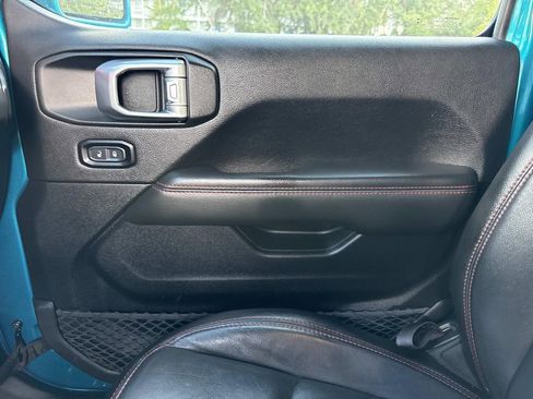 Used 2020 Jeep Wrangler Unlimited Rubicon AWD/4WD image 29