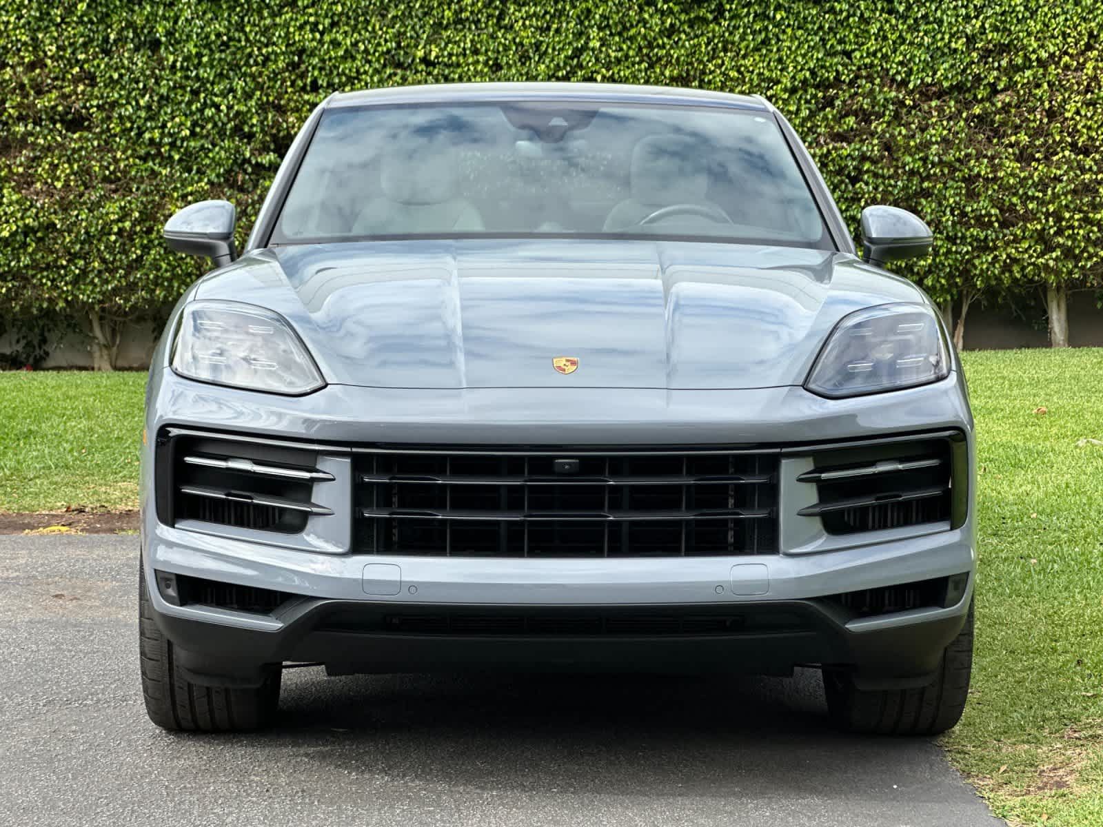 Certified 2024 Porsche Cayenne S AWD/4WD image 11