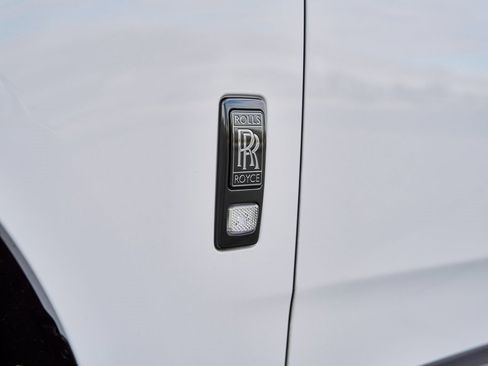 Used 2023 Rolls-Royce Cullinan Black Badge w/ Driver's Package image 10