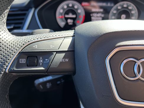 Certified 2025 Audi Q5 2.0T Premium Plus w/ Premium Plus Package image 19