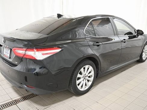Used 2019 Toyota Camry LE image 12