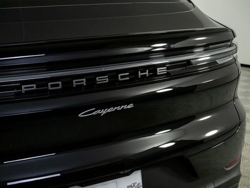 New 2026 Porsche Cayenne Coupe AWD/4WD image 38