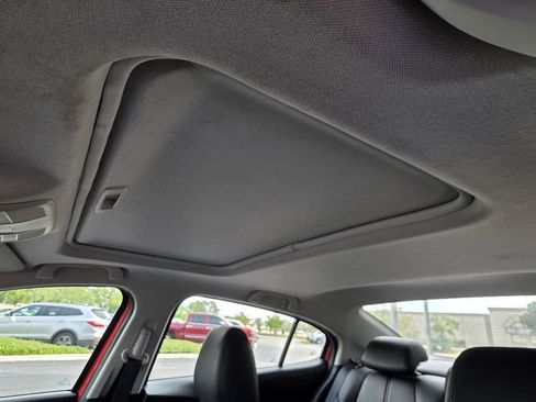 Used 2018 MAZDA MAZDA3 Touring image 7