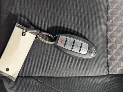 Used 2021 Nissan Versa S FWD image 26