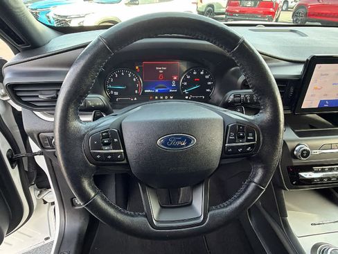 Used 2020 Ford Explorer XLT w/ Comfort Package image 18