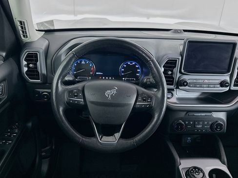 Used 2022 Ford Bronco Sport Outer Banks w/ Tech Package AWD/4WD image 17
