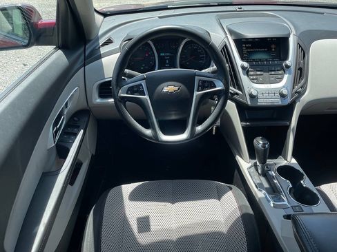 Used 2017 Chevrolet Equinox LT w/ Convenience Package FWD image 14