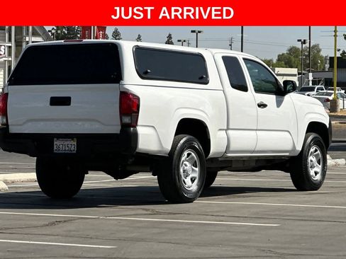 Used 2023 Toyota Tacoma SR RWD image 2