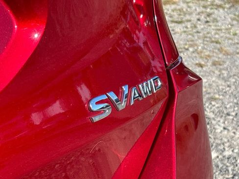 Used 2019 Nissan Rogue SV image 15