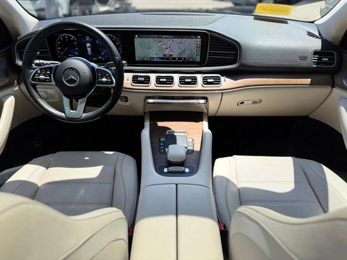 Used 2021 Mercedes-Benz GLS 450 4MATIC image 24