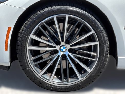 Used 2023 BMW 530i RWD image 13