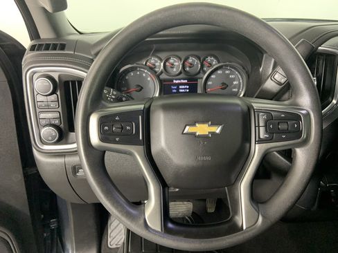 Used 2020 Chevrolet Silverado 1500 LT image 11