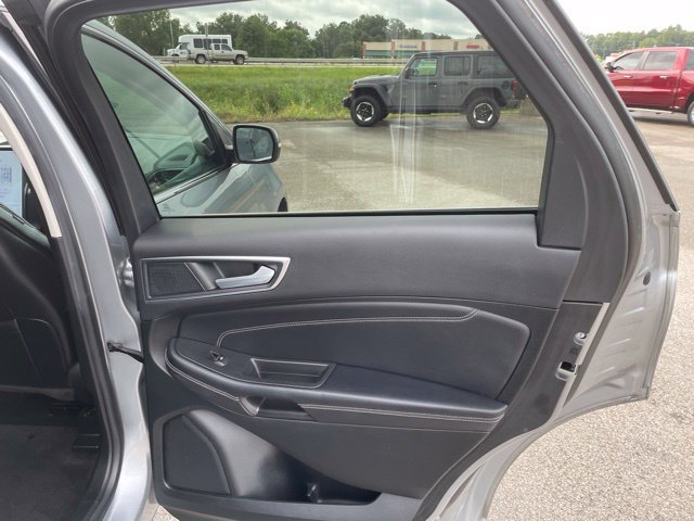 Used 2022 Ford Edge Titanium w/ Cargo Accessory Package AWD/4WD image 31