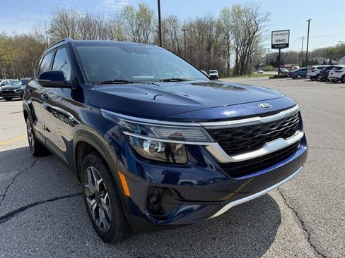 Used 2021 Kia Seltos EX AWD/4WD image 9