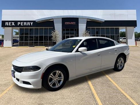 Used 2022 Dodge Charger SXT RWD image 1