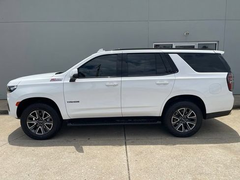 Used 2024 Chevrolet Tahoe Z71 w/ Z71 Off-Road Package AWD/4WD image 8