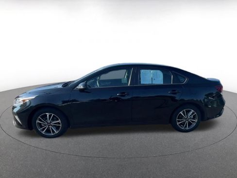 Used 2023 Kia Forte LXS w/ LXS Technology Package image 9