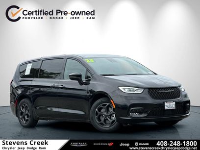 Used 2023 Chrysler Pacifica Touring-L w/ S Appearance Package