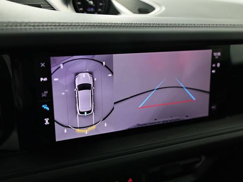 Certified 2025 Porsche Cayenne GTS AWD/4WD image 40