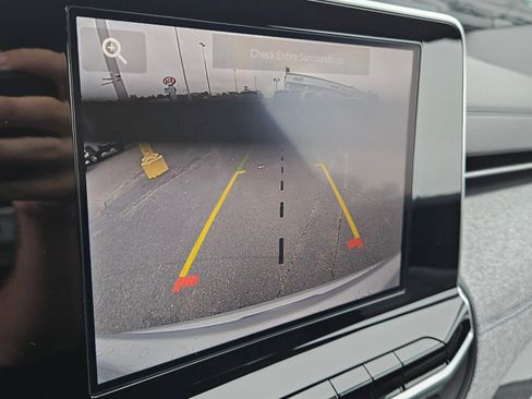 New 2025 Jeep Compass Sport image 19