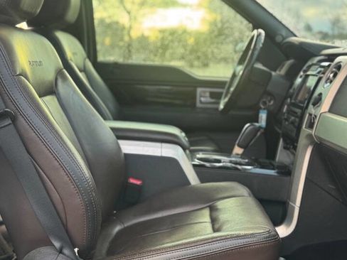 Used 2011 Ford F150 Platinum w/ Max Trailer Tow Pkg image 5