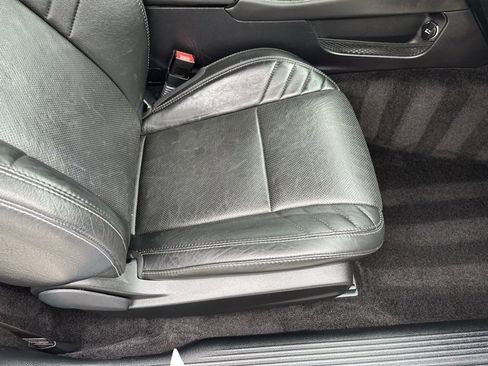 Used 2016 Dodge Challenger SRT Hellcat image 12