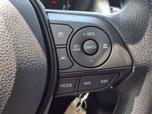 Used 2026 Toyota Corolla LE FWD image 22