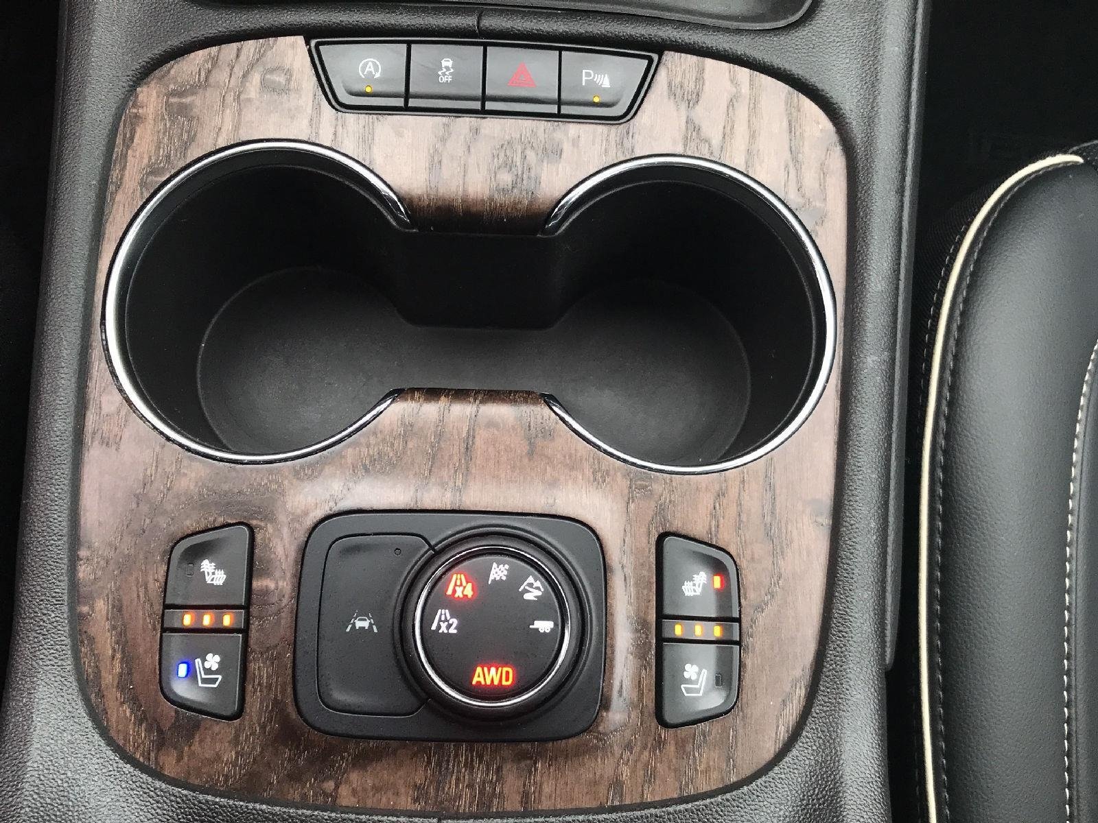 Used 2021 GMC Acadia Denali w/ Trailering Package AWD/4WD image 36