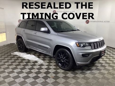Used 2019 Jeep Grand Cherokee Altitude image 3