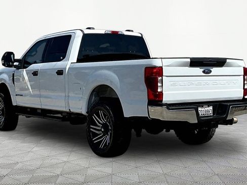 Used 2022 Ford F250 XLT AWD/4WD image 4
